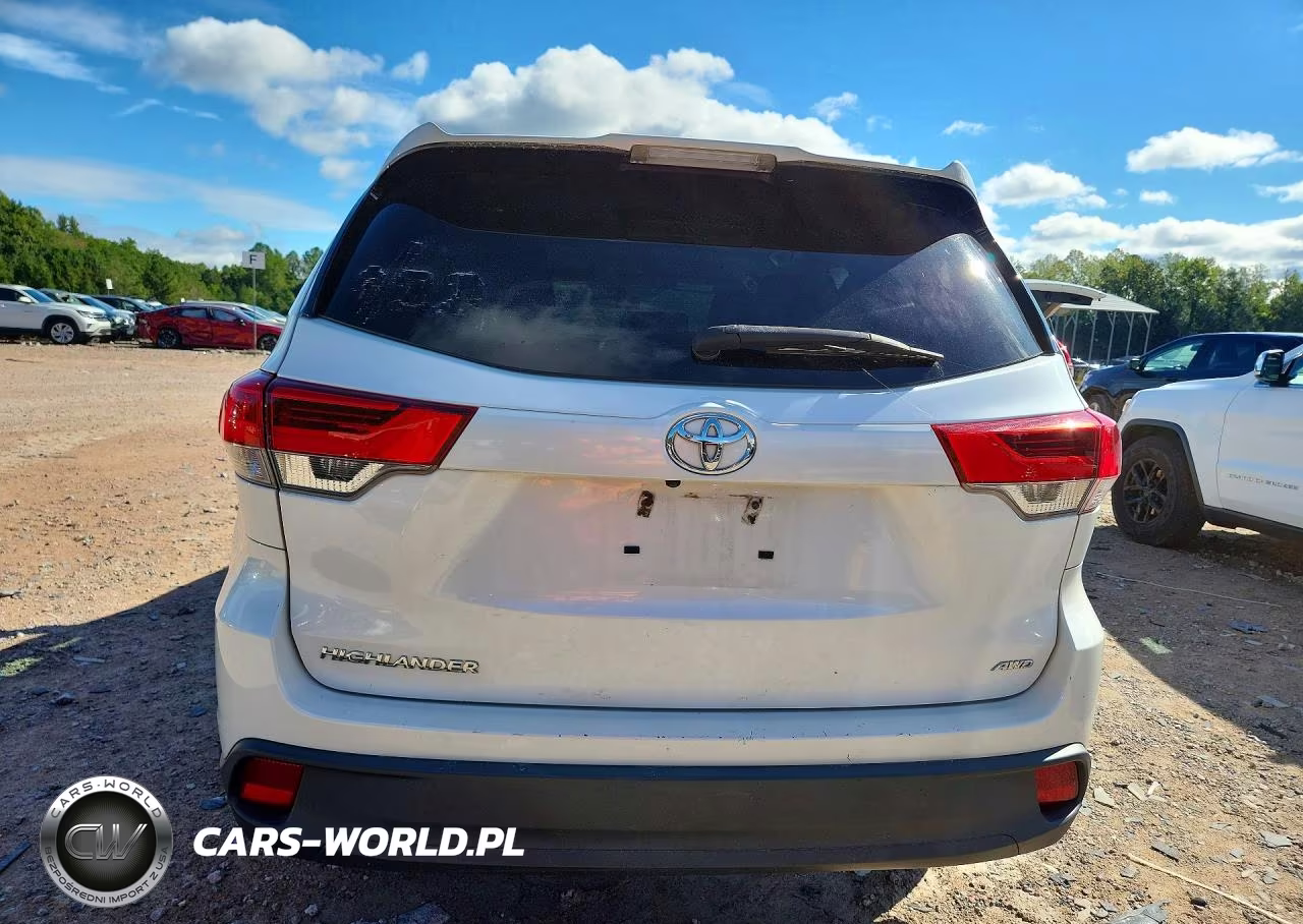 2019 Toyota Highlander Le VIN:5TDBZRFH1KS990219 - 6