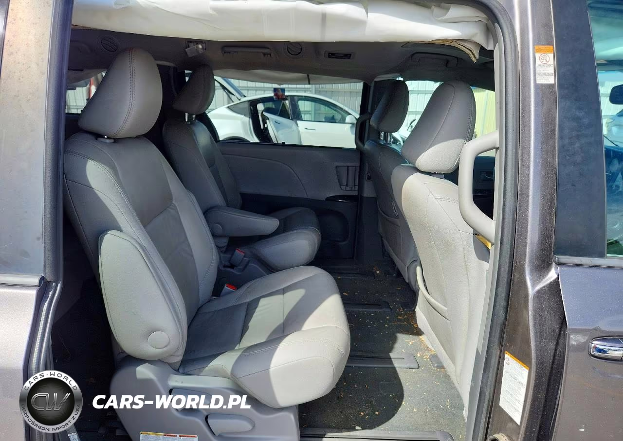 2017 Toyota Sienna Xle 7-Passenger VIN:5TDDZ3DC4HS175874 - 11