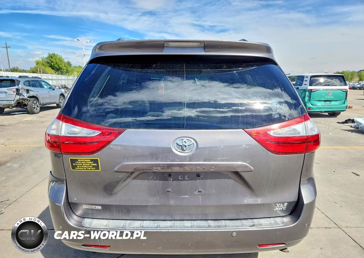 2017 Toyota Sienna Xle 7-Passenger VIN:5TDDZ3DC4HS175874 - 6