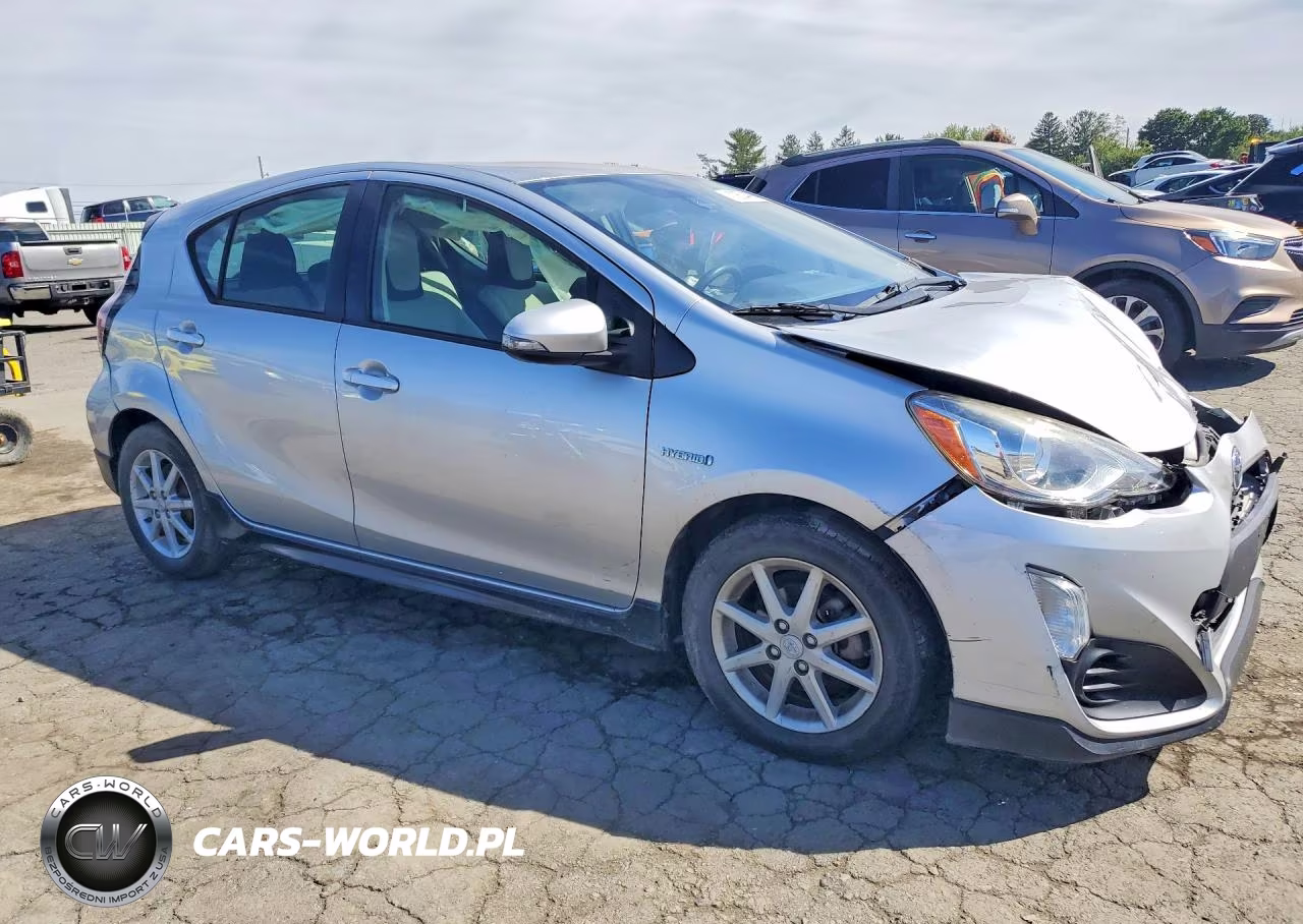 2017 Toyota Prius C One VIN:JTDKDTB37H1591309 - 4
