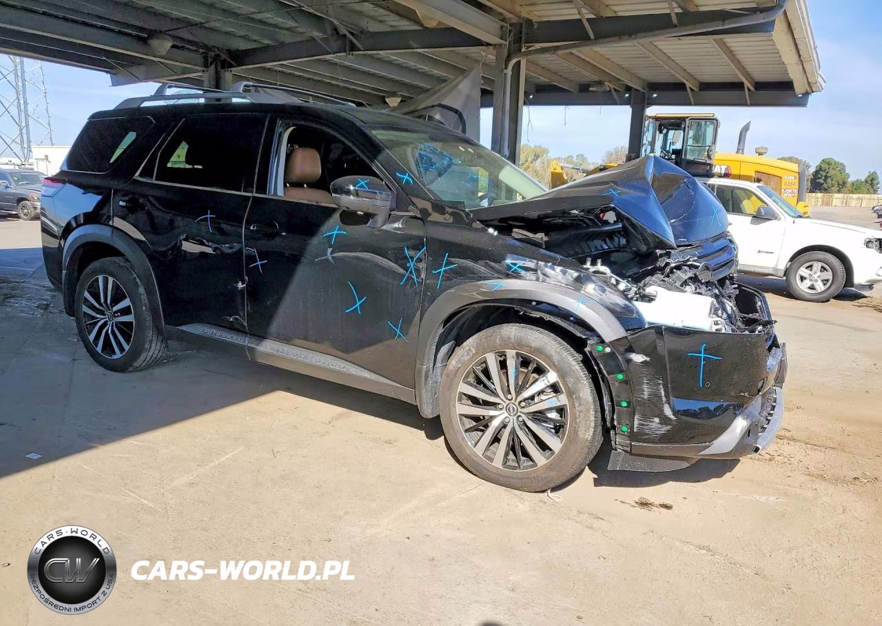 2025 Nissan Pathfinder Platinum VIN:5N1DR3DJ3SC306196 - 4