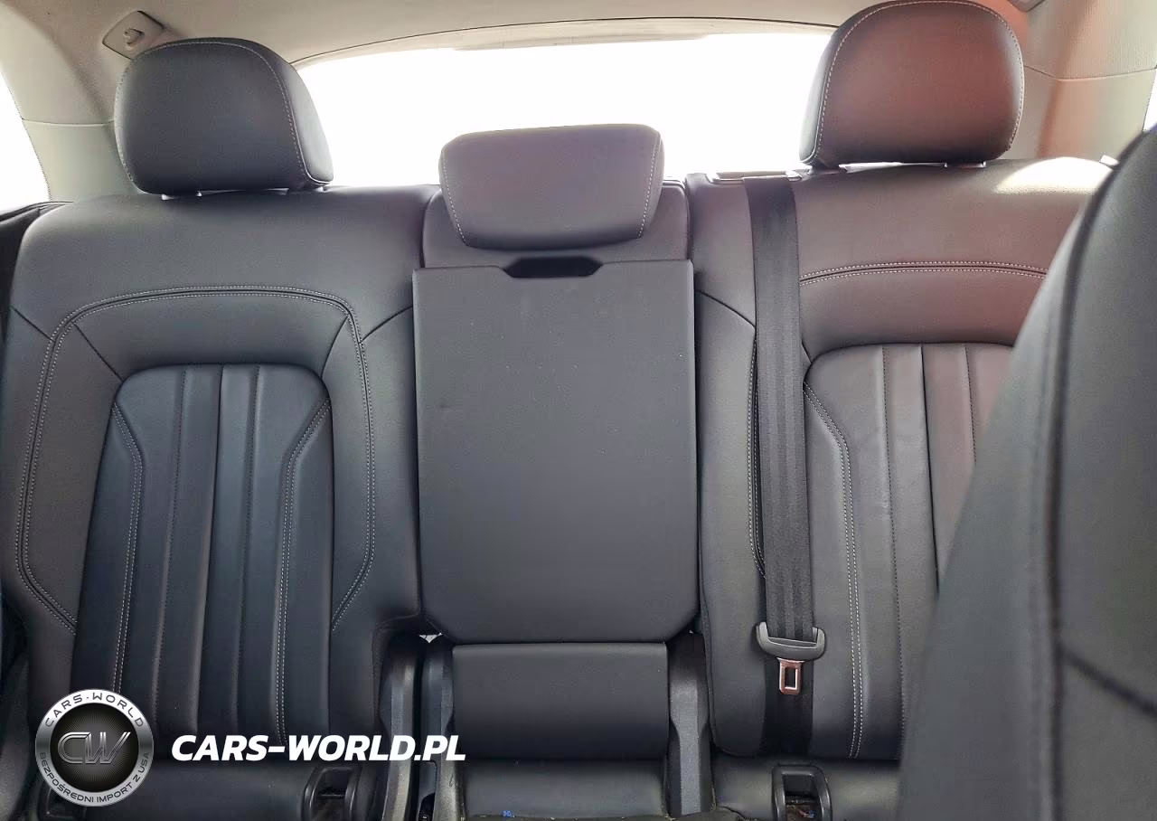 2021 Audi Q5 Premium Plus VIN:WA1BAAFY0M2127697 - 10