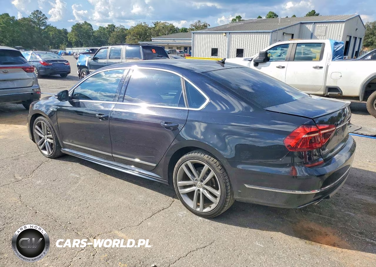 2017 Volkswagen Passat R-Line VIN:1VWDT7A32HC021000 - 2