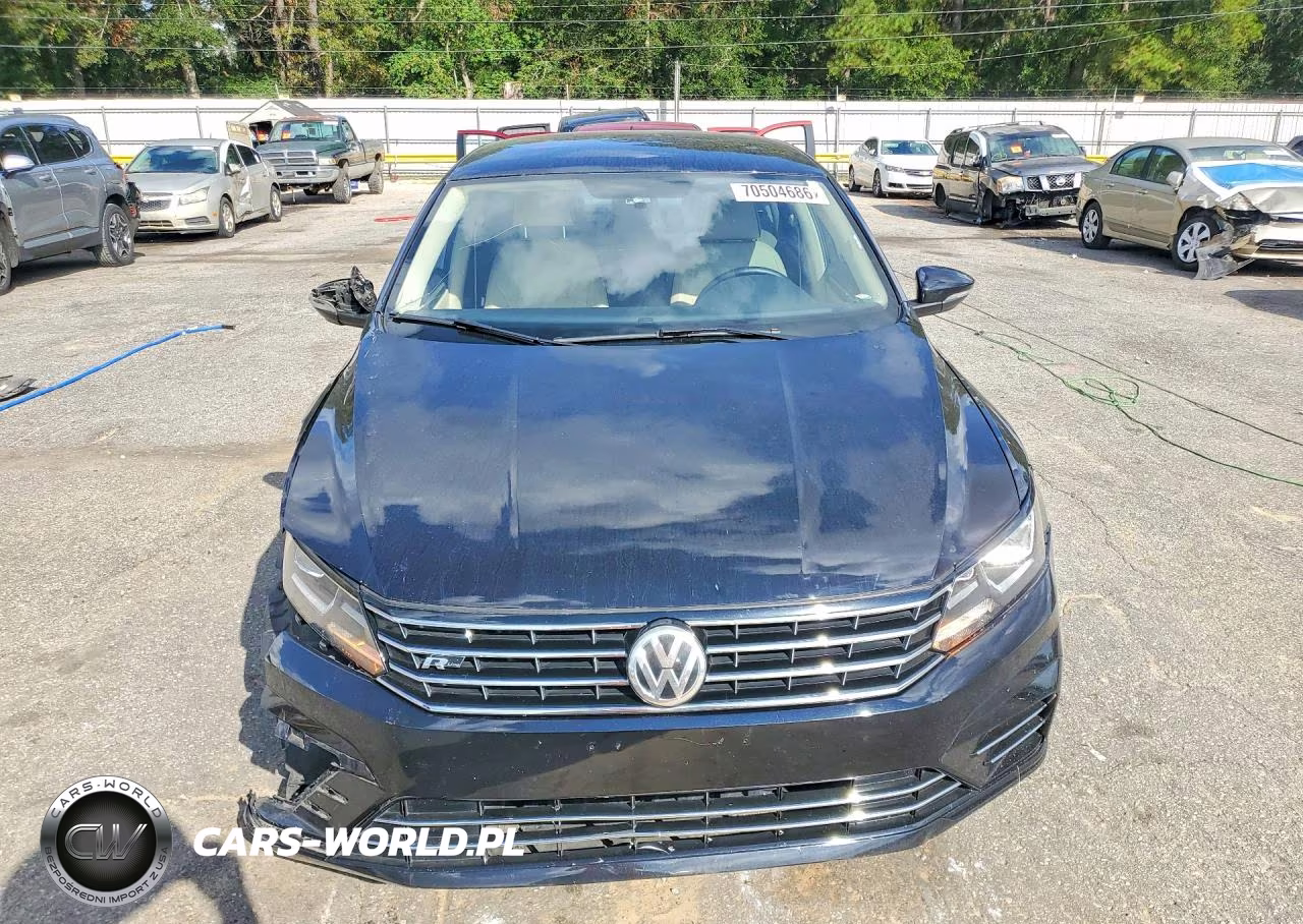 2017 Volkswagen Passat R-Line VIN:1VWDT7A32HC021000 - 5