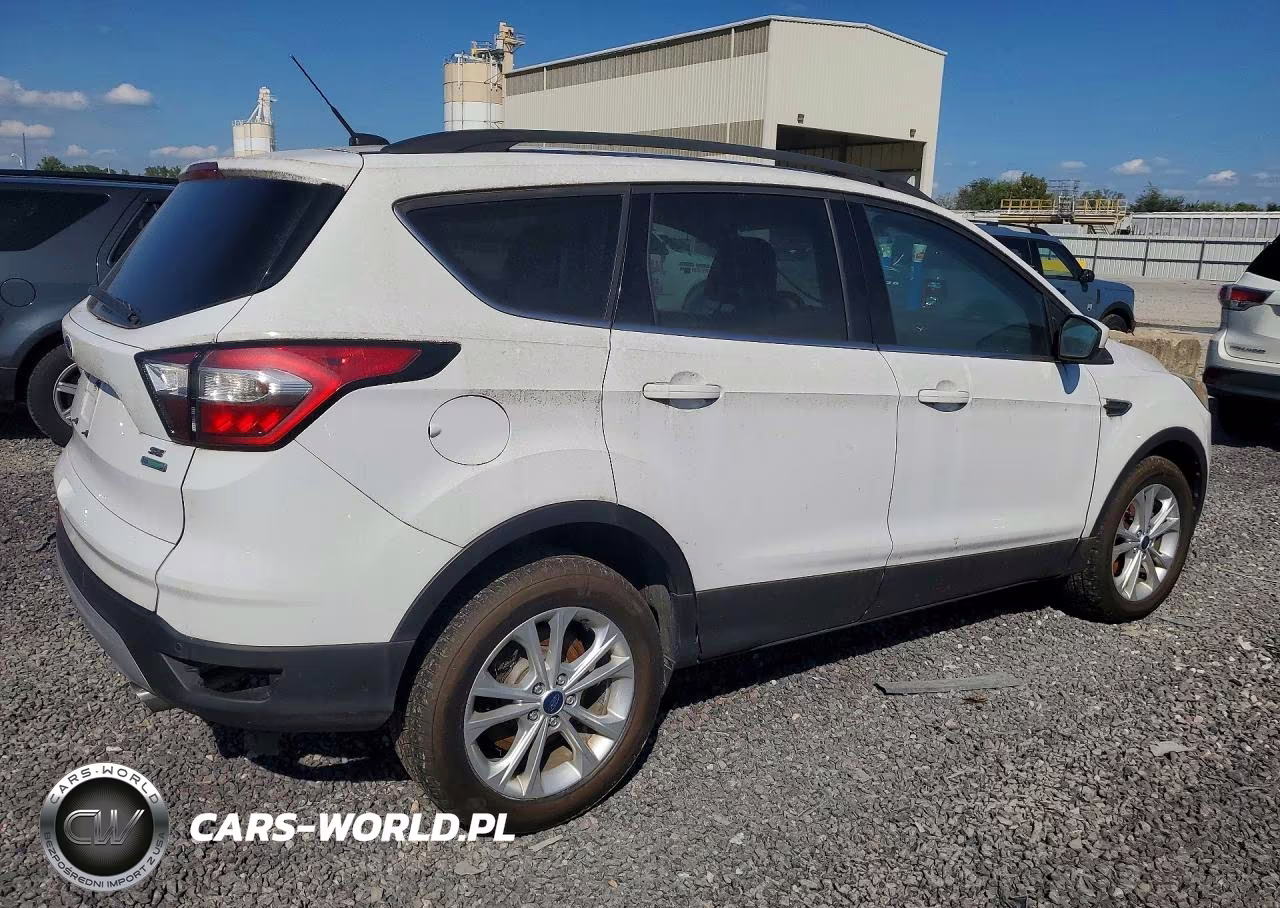 2017 Ford Escape Se VIN:1FMCU0GD0HUE69244 - 3