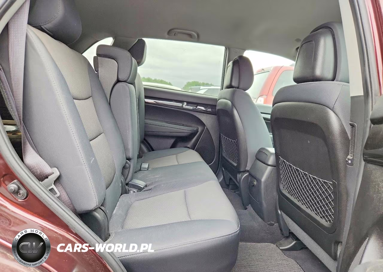 2013 Kia Sorento Lx VIN:5XYKT3A63DG379046 - 11