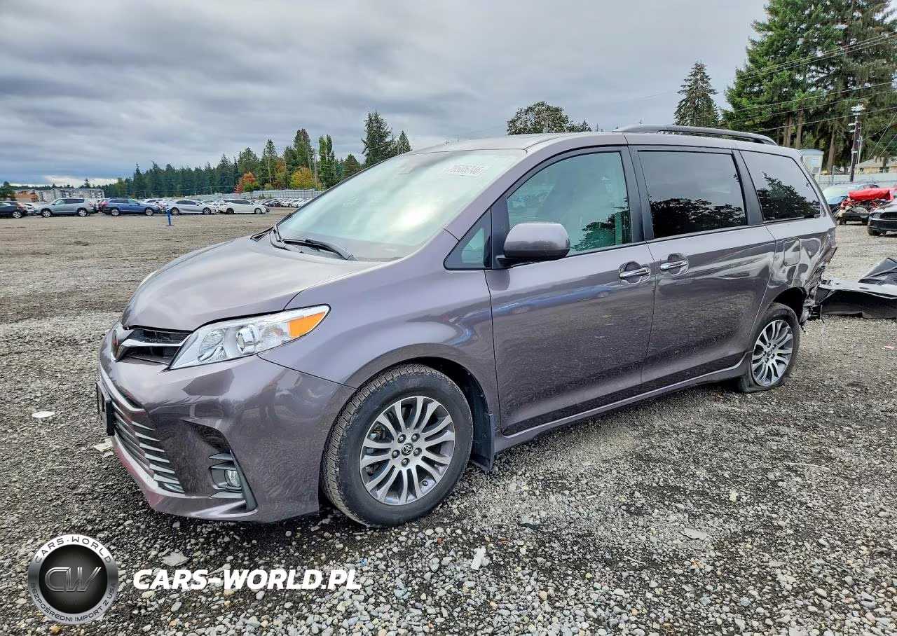 2020 Toyota Sienna Xle Premium 8-Passenger