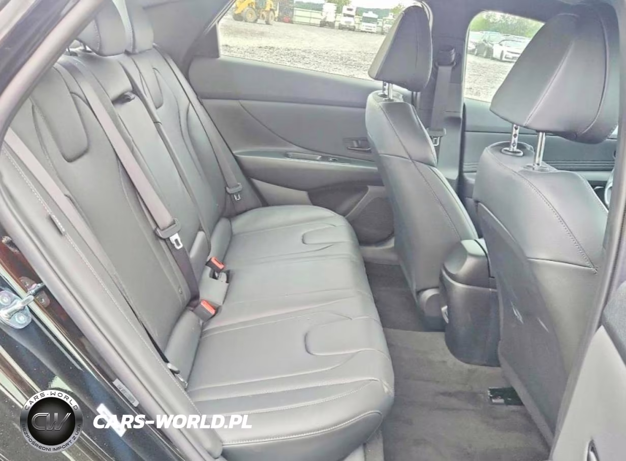 2026 Hyundai Elantra Sel Sport Plus VIN:KMHLM4DGXTU260849 - 10
