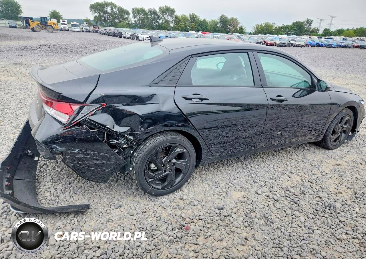 2026 Hyundai Elantra Sel Sport Plus VIN:KMHLM4DGXTU260849 - 3