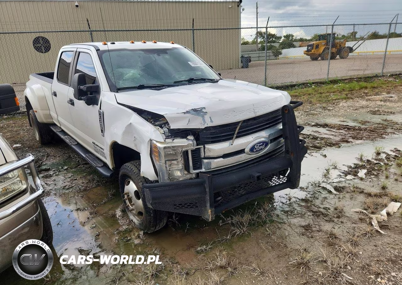 2019 Ford F350 Super Duty VIN:1FT8W3DT8KEE82147 - 4
