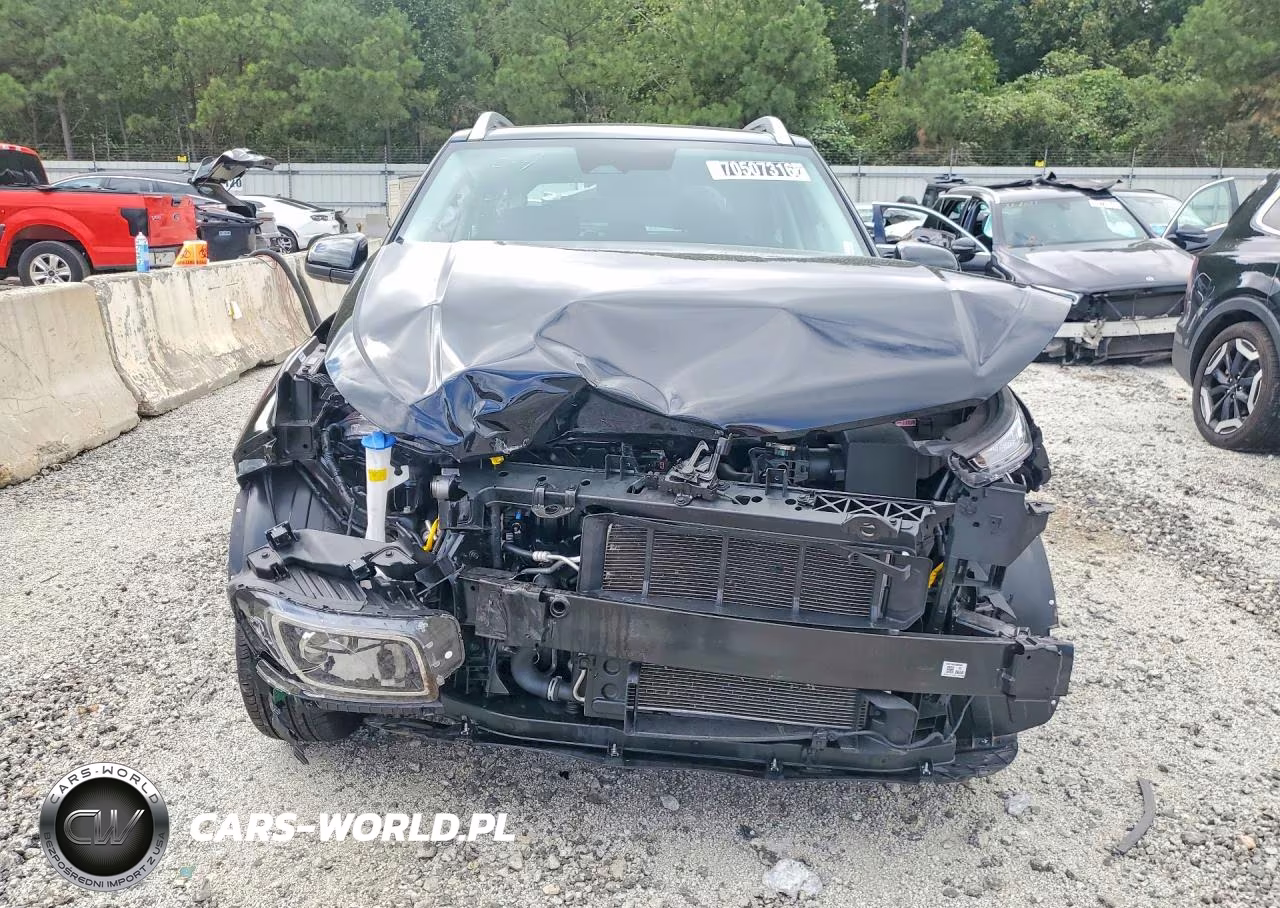 2026 Hyundai Venue Sel VIN:KMHRC8A31TU466034 - 5