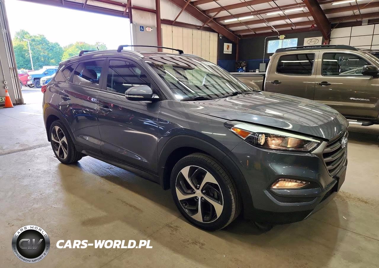2016 Hyundai Tucson Sport VIN:KM8J33A25GU111171 - 4