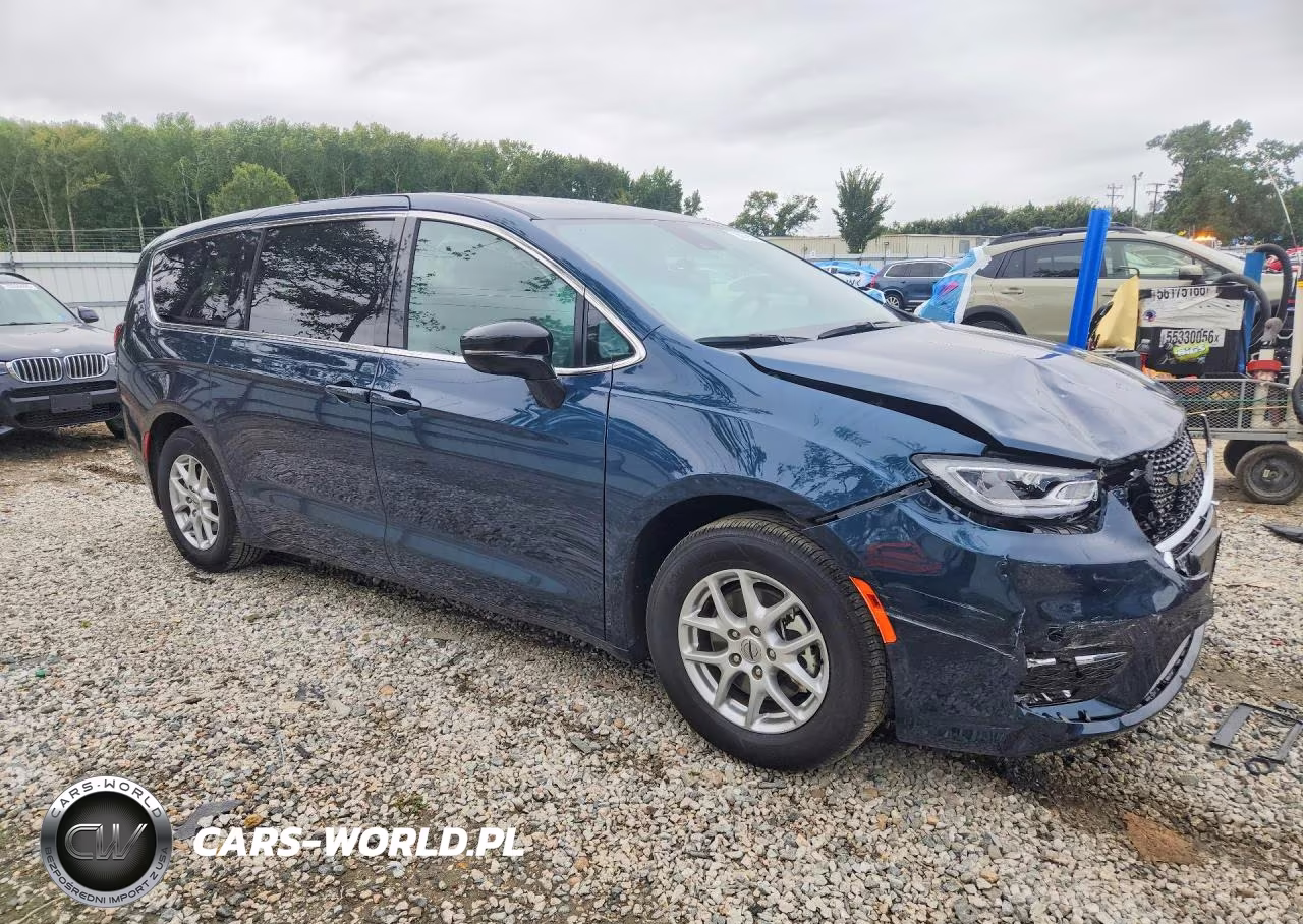2025 Chrysler Pacifica Select VIN:2C4RC1BG7SR521188 - 4