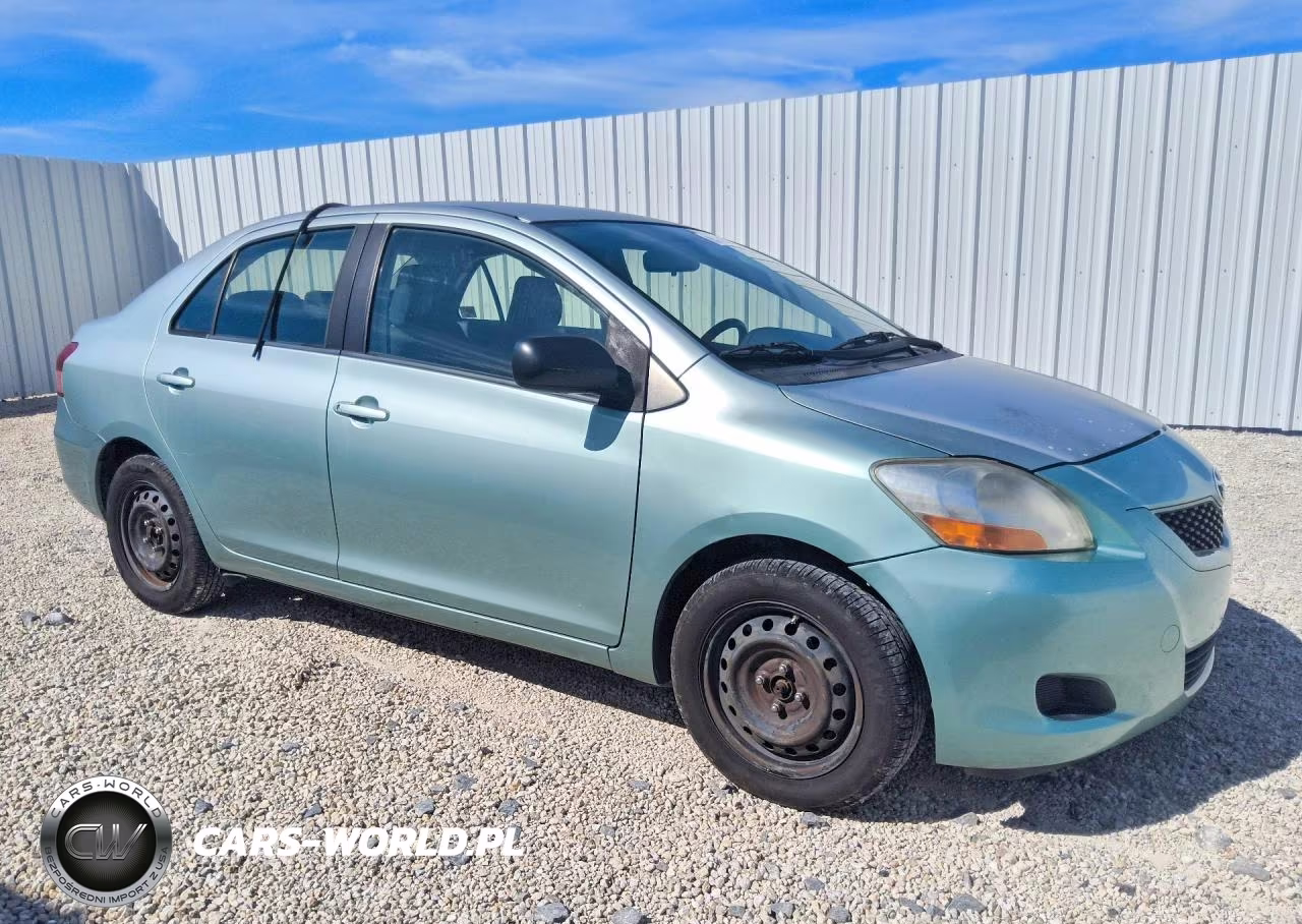 2010 Toyota Yaris Base VIN:JTDBT4K39A4072856 - 4