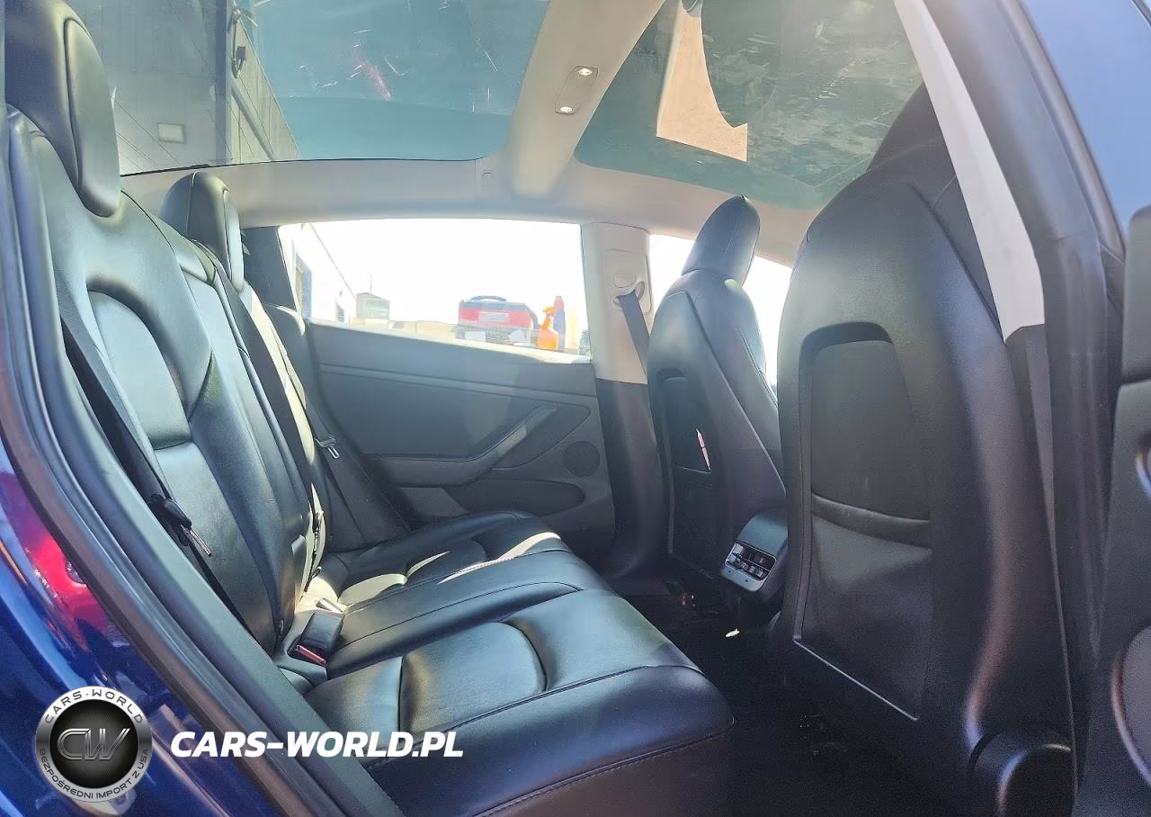 2022 Tesla Model 3 VIN:5YJ3E1EA1NF371067 - 10