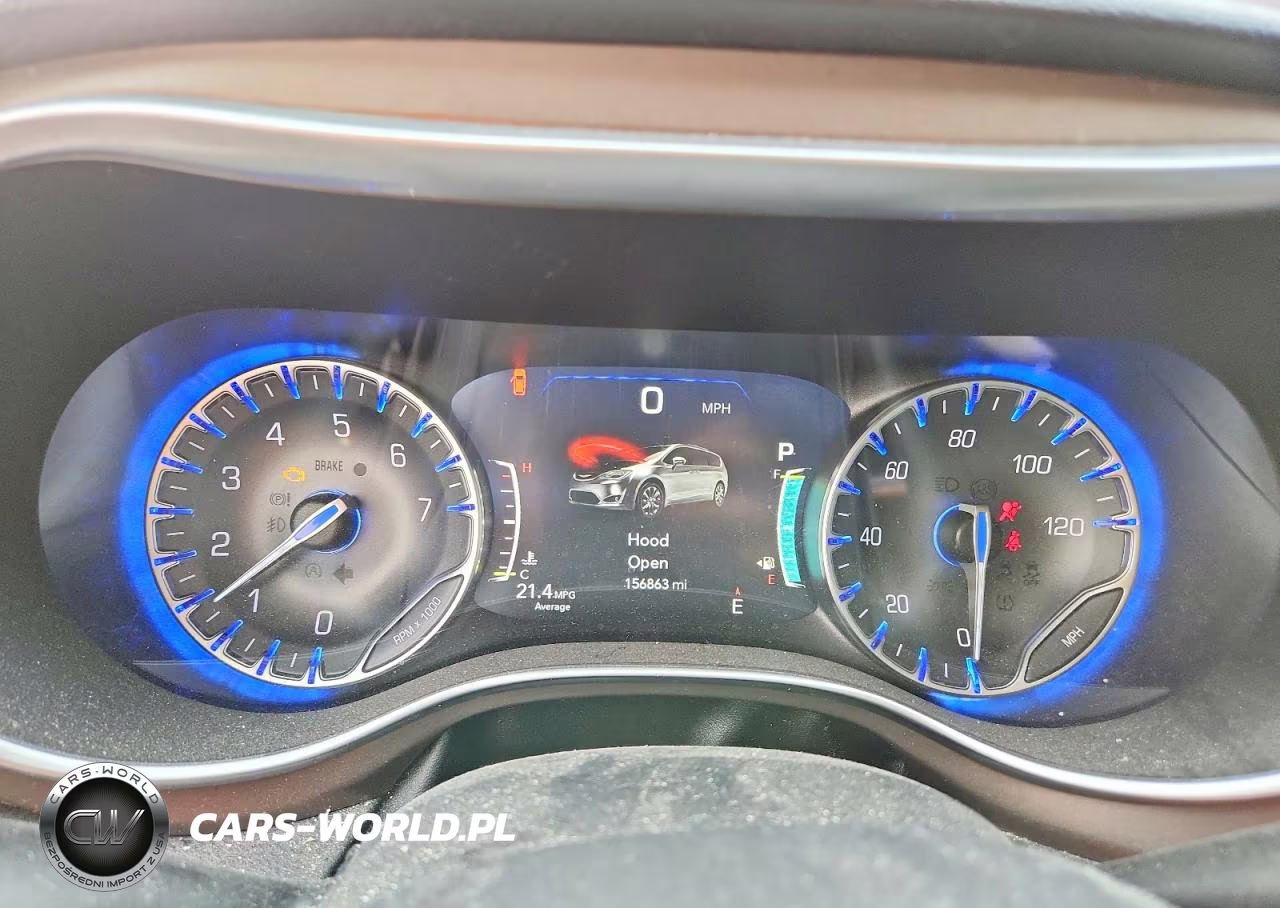 2018 Chrysler Pacifica Touring L Plus VIN:2C4RC1EG9JR197316 - 9