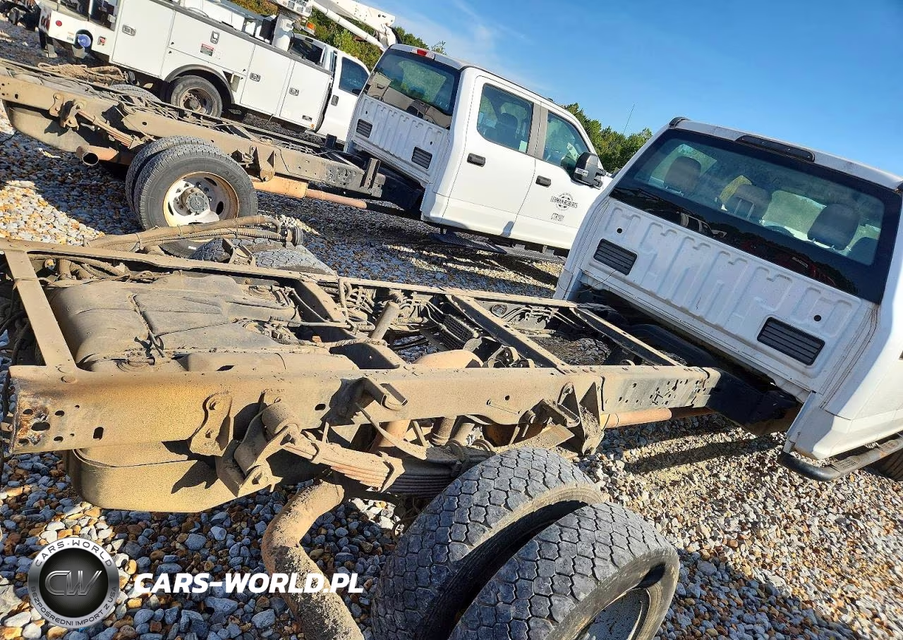 2019 Ford F450 Super Duty VIN:1FD0W4GY3KEC84100 - 10