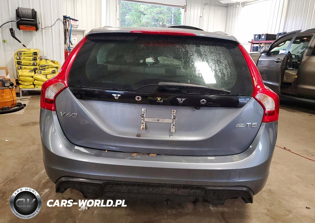 2017 Volvo V60 T5 Premier VIN:YV140MEK0H1331227 - 6