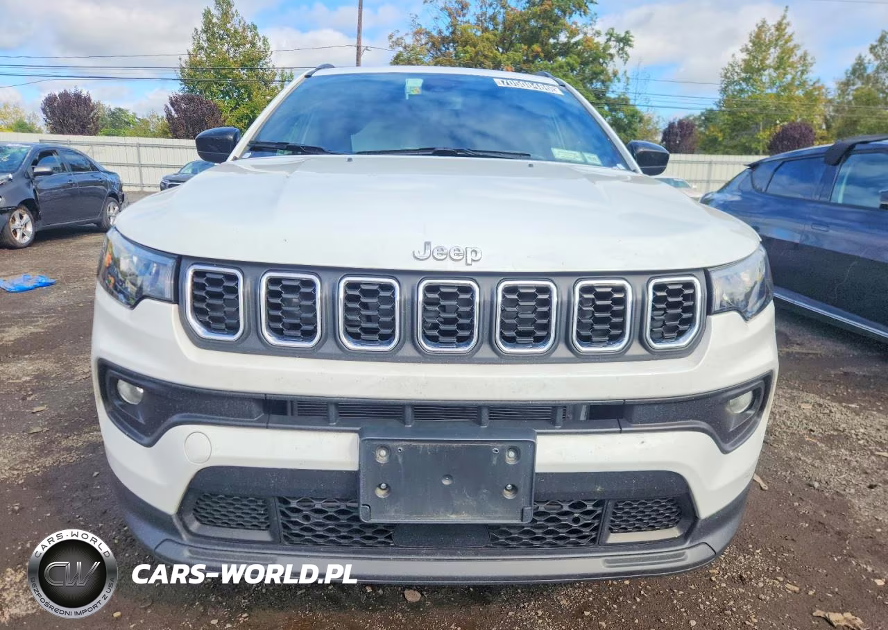 2025 Jeep Compass Latitude VIN:3C4NJDBN5ST580029 - 5