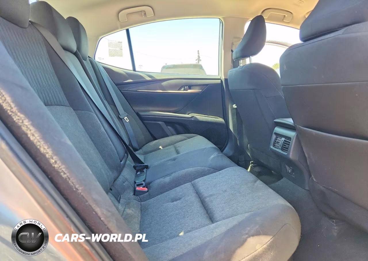 2025 Toyota Camry Le VIN:4T1DAACK1SU011596 - 10