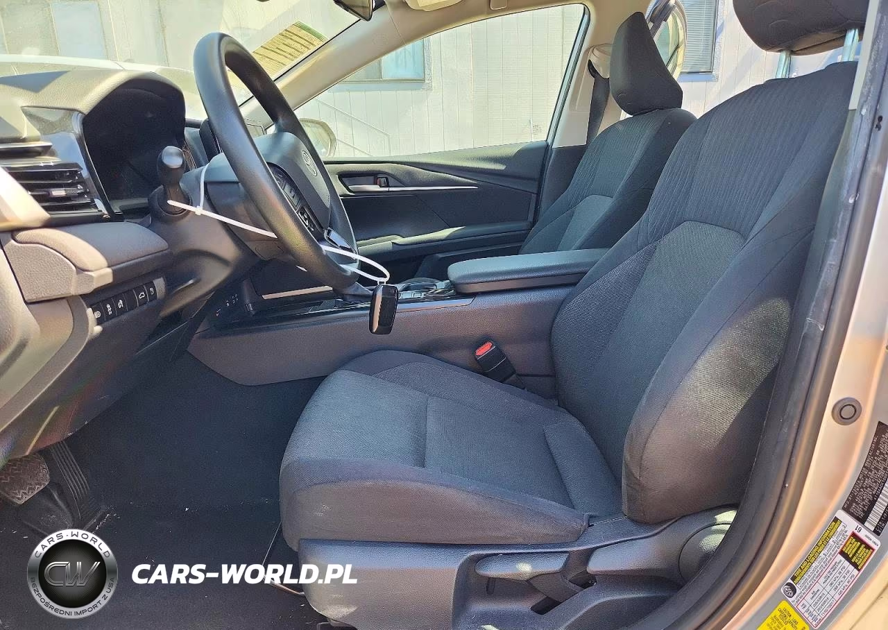 2025 Toyota Camry Le VIN:4T1DAACK1SU011596 - 7