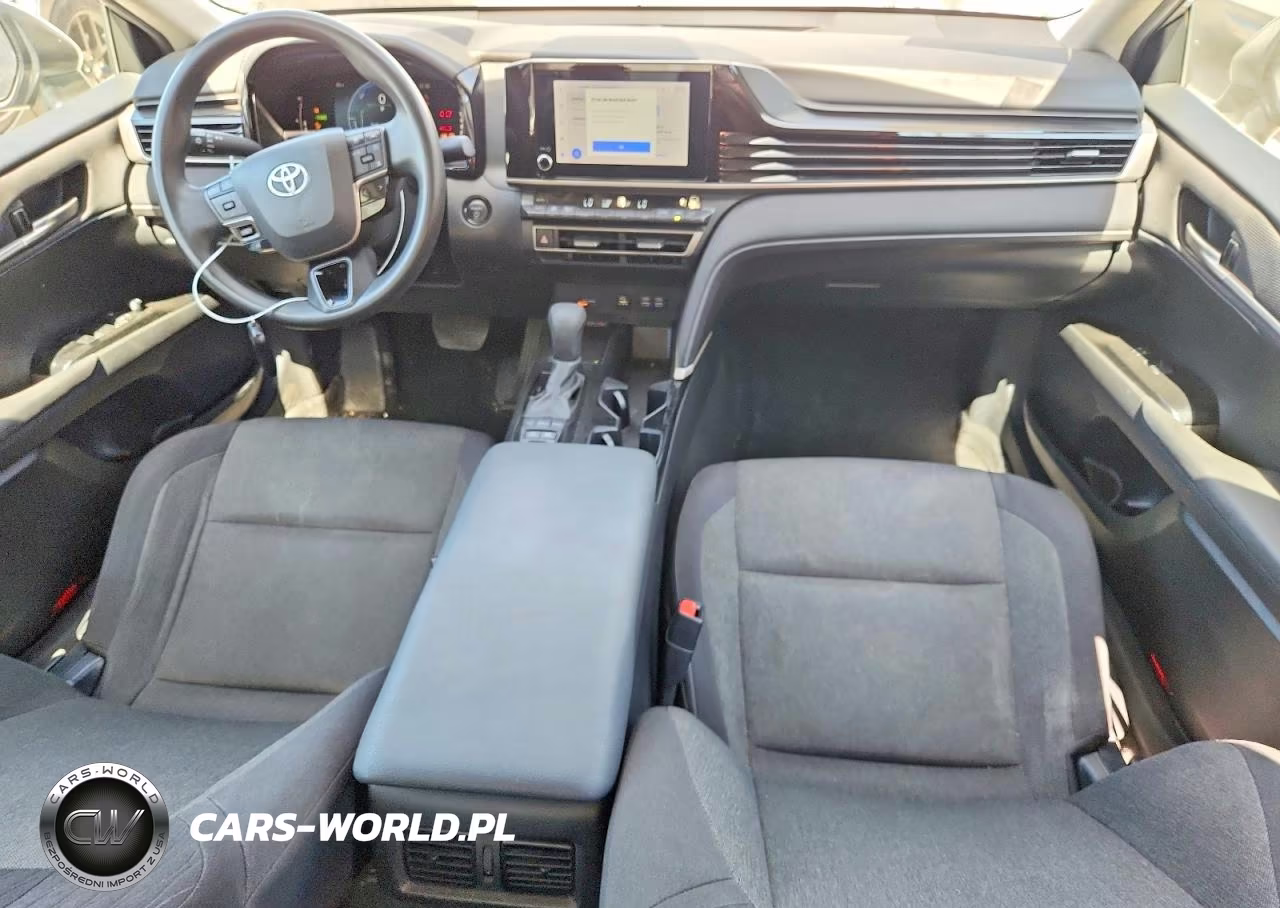 2025 Toyota Camry Le VIN:4T1DAACK1SU011596 - 8