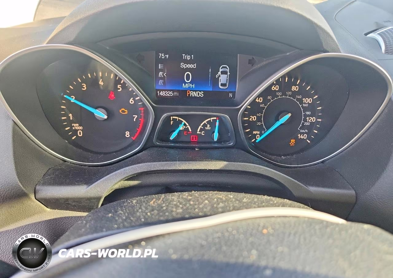 2017 Ford Escape Se VIN:1FMCU0GD4HUA84186 - 9