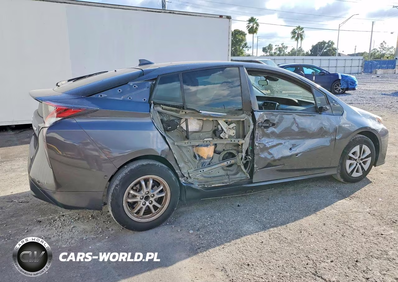 2018 Toyota Prius Two VIN:JTDKBRFU6J3074458 - 3