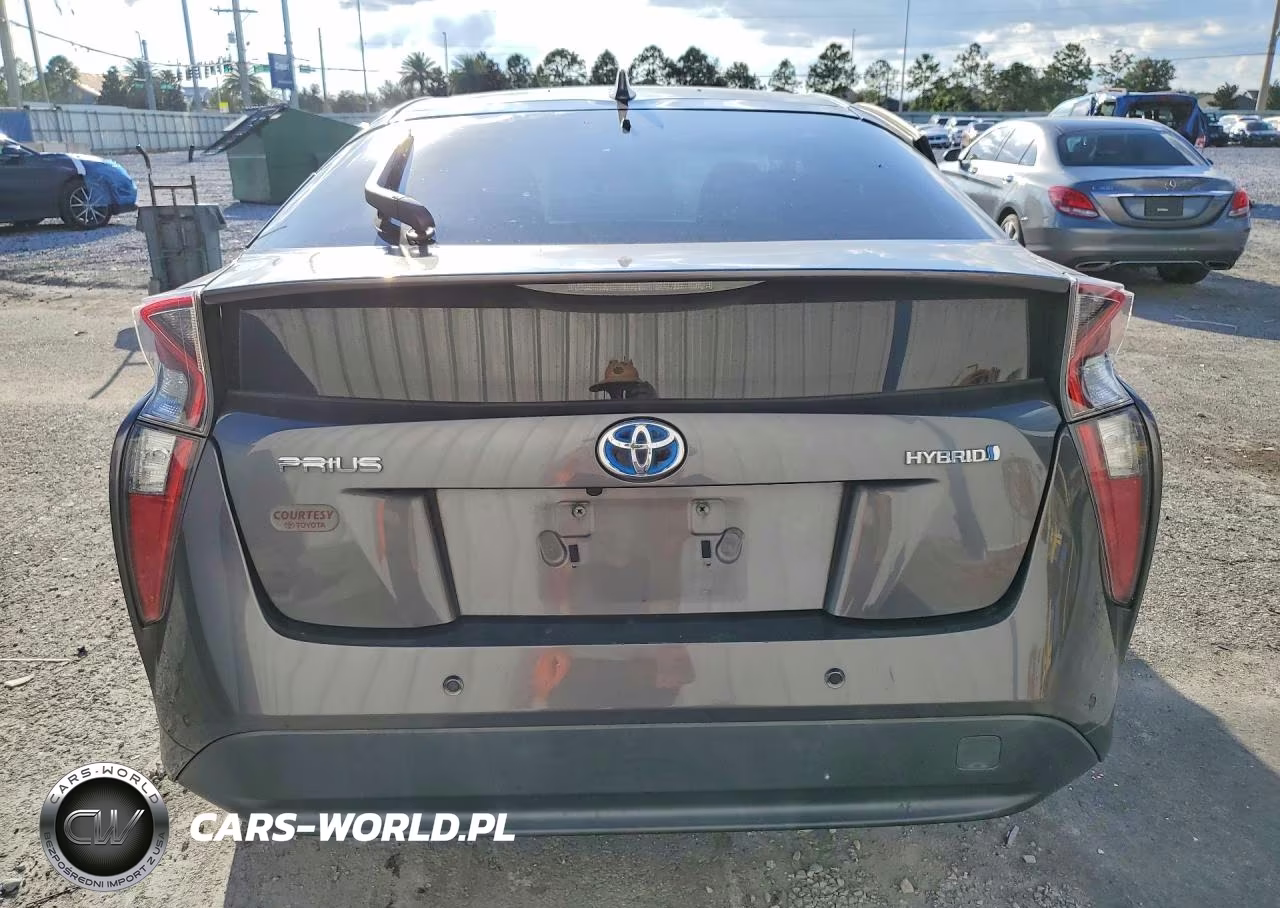 2018 Toyota Prius Two VIN:JTDKBRFU6J3074458 - 6