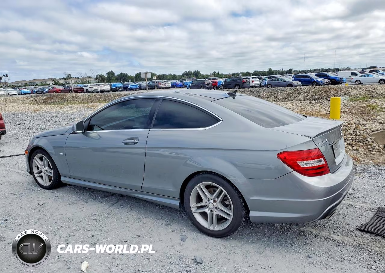 2012 Mercedes-Benz C 350 VIN:WDDGJ5HB3CF734704 - 2
