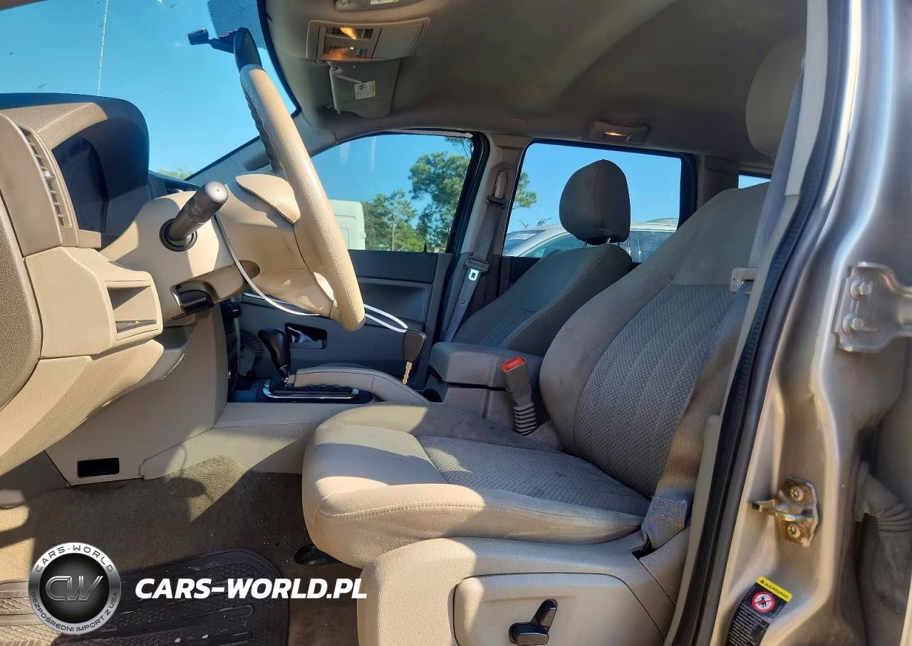 2005 Jeep Grand Cherokee Laredo VIN:1J8GR48K05C609587 - 7
