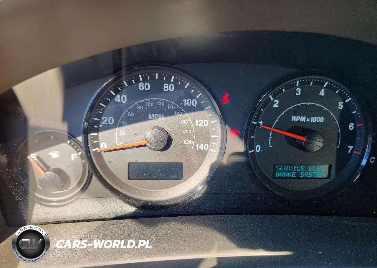 2005 Jeep Grand Cherokee Laredo VIN:1J8GR48K05C609587 - 9