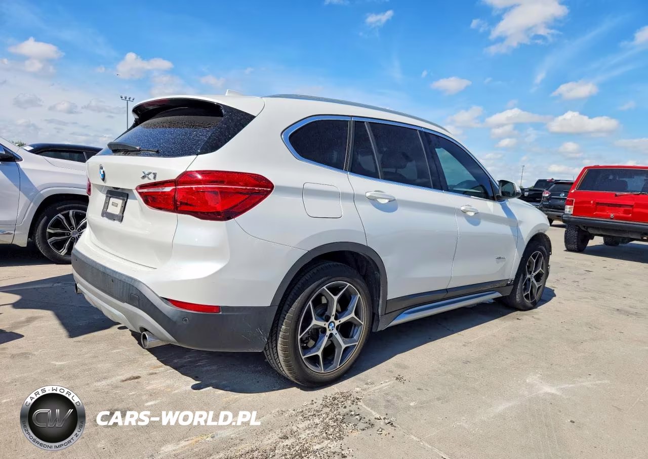 2017 BMW X1 Sdrive28I VIN:WBXHU7C32H5H37095 - 3