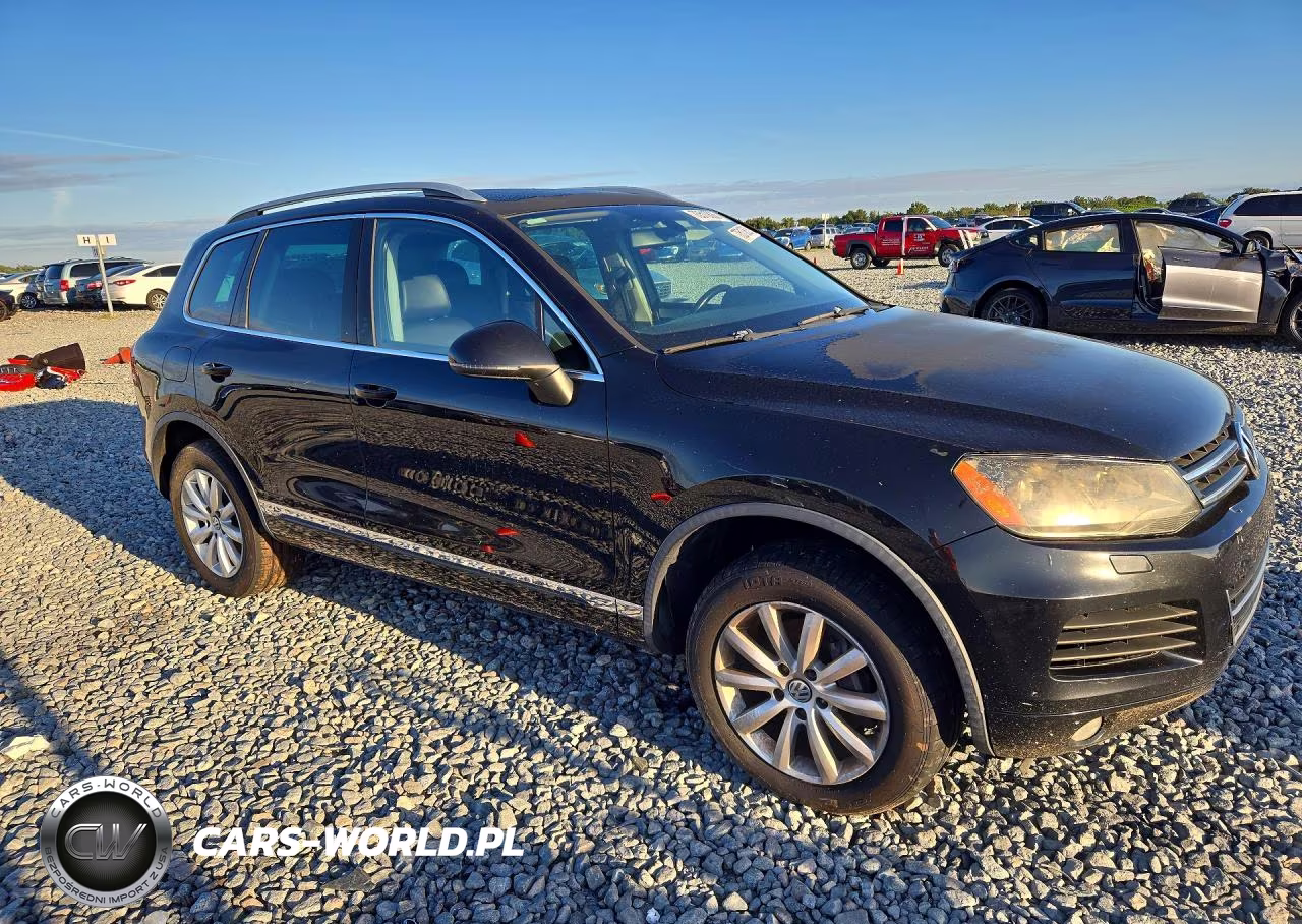 2011 Volkswagen Touareg V6 VIN:WVGFF9BP1BD001138 - 4