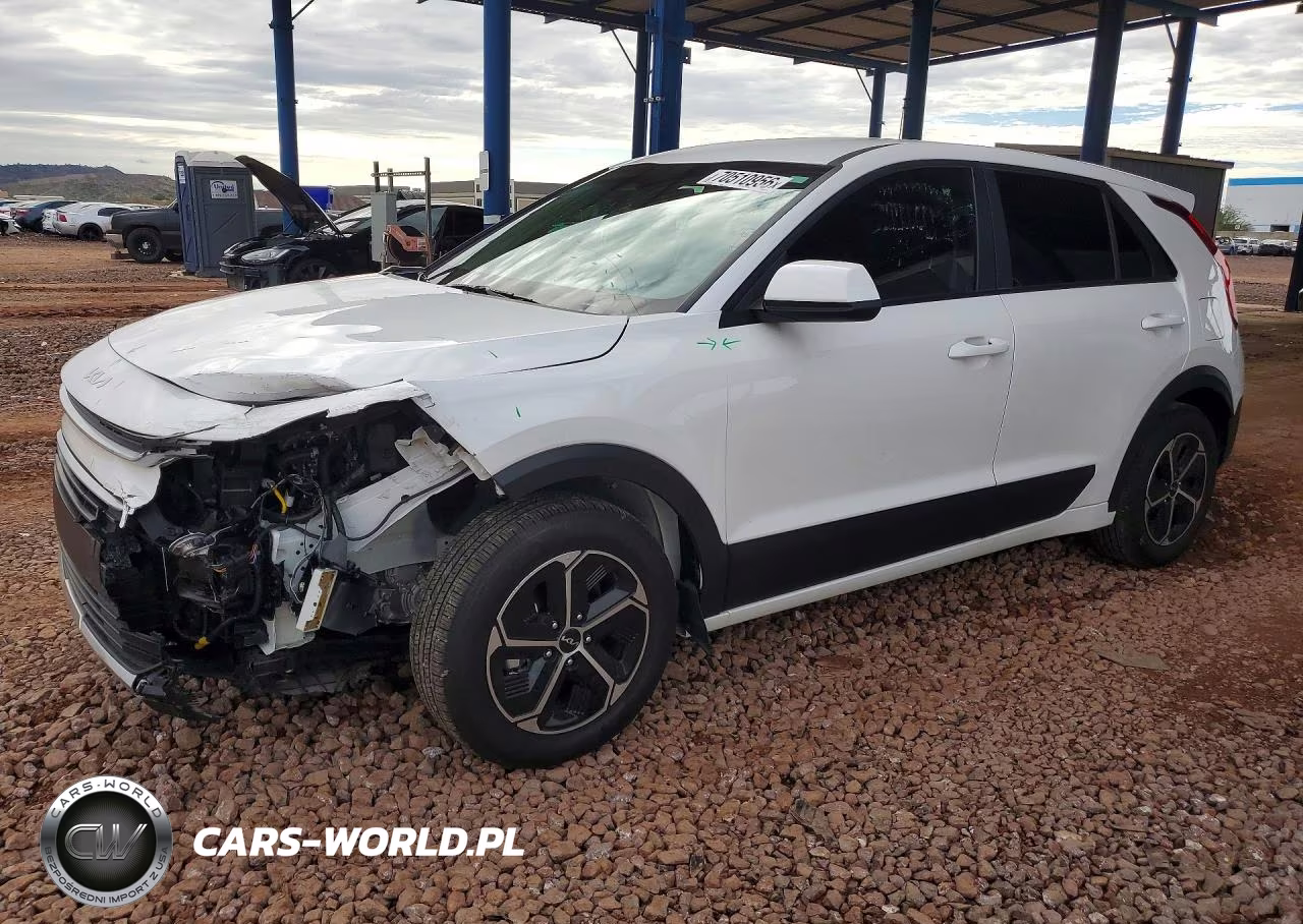 2026 Kia Niro Lx VIN:KNDCP3LE3T5371677 - 1