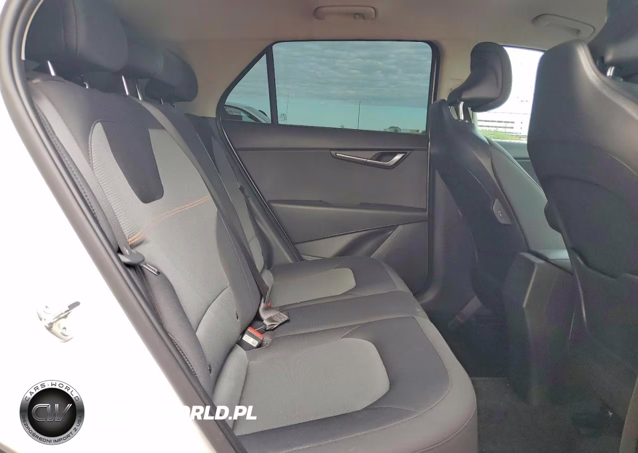 2026 Kia Niro Lx VIN:KNDCP3LE3T5371677 - 10