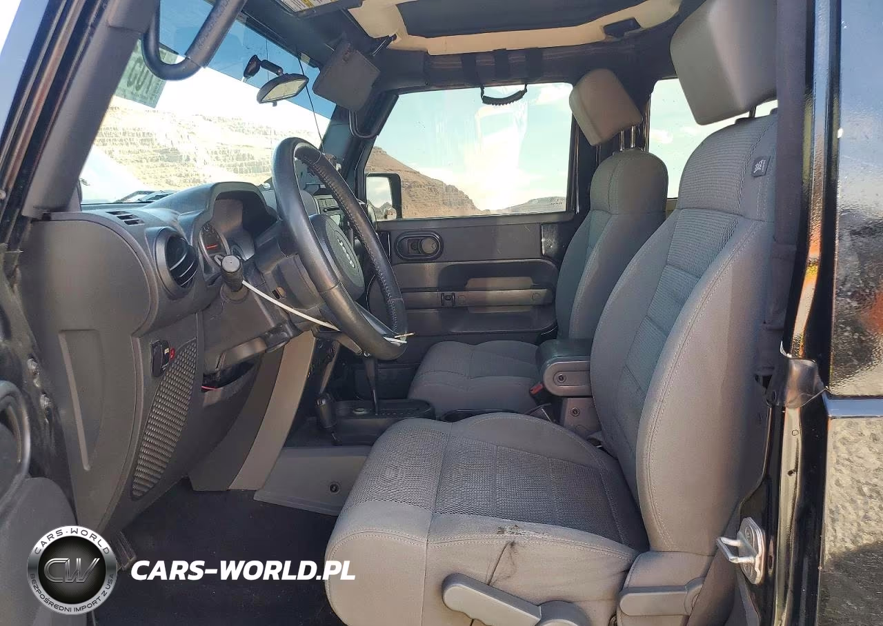 2007 Jeep Wrangler Rubicon VIN:1J4GA64177L120267 - 7