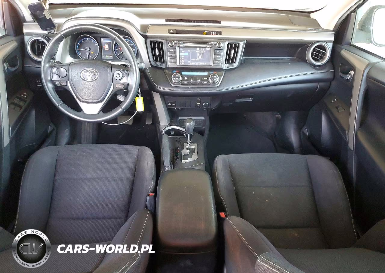 2018 Toyota Rav4 Xle VIN:2T3RFREV2JW785732 - 8