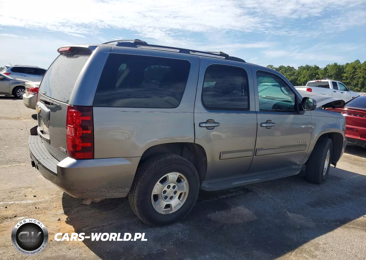 2012 Chevrolet Tahoe C1500 Ls VIN:1GNSCAE00CR310462 - 3