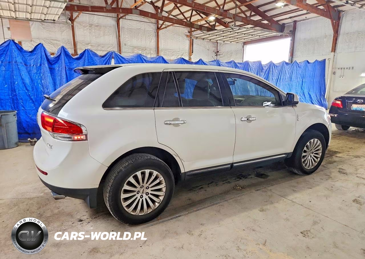 2011 Lincoln Mkx VIN:2LMDJ6JK5BBJ02445 - 3
