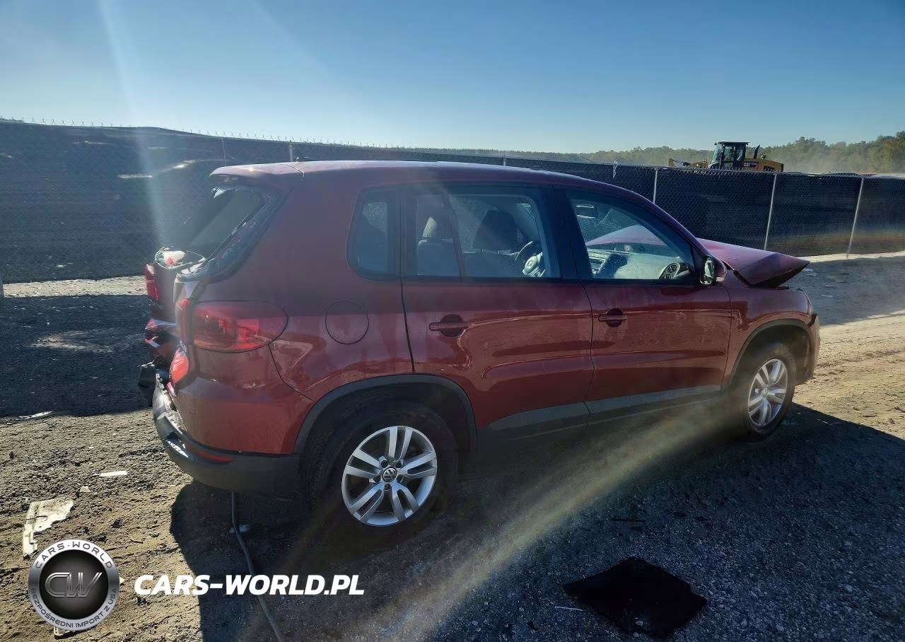 2014 Volkswagen Tiguan S VIN:WVGAV3AX7EW117741 - 3