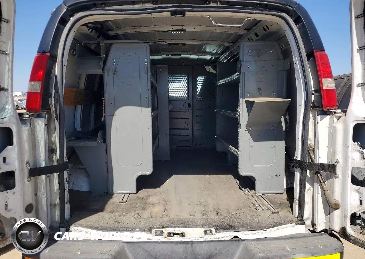 2016 Chevrolet Express G2500 VIN:1GCWGAFF0G1198185 - 10