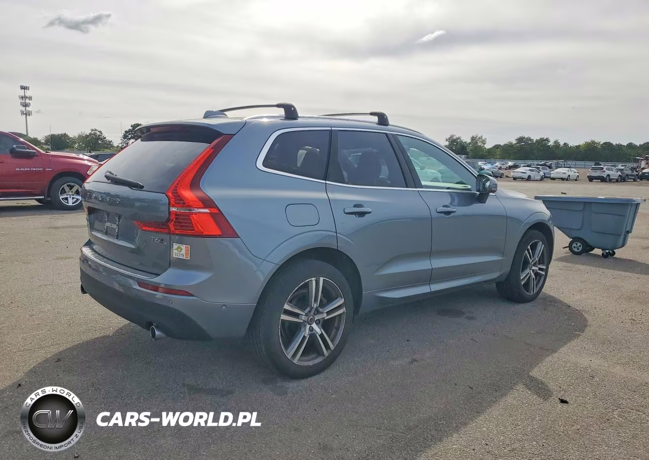 2018 Volvo Xc60 T6 Momentum VIN:YV4A22RK0J1091486 - 3
