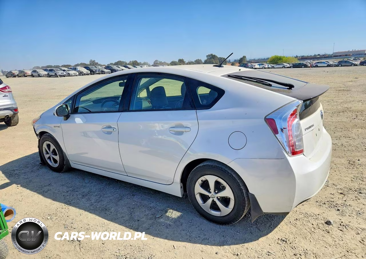 2013 Toyota Prius Three VIN:JTDKN3DU7D5658948 - 2