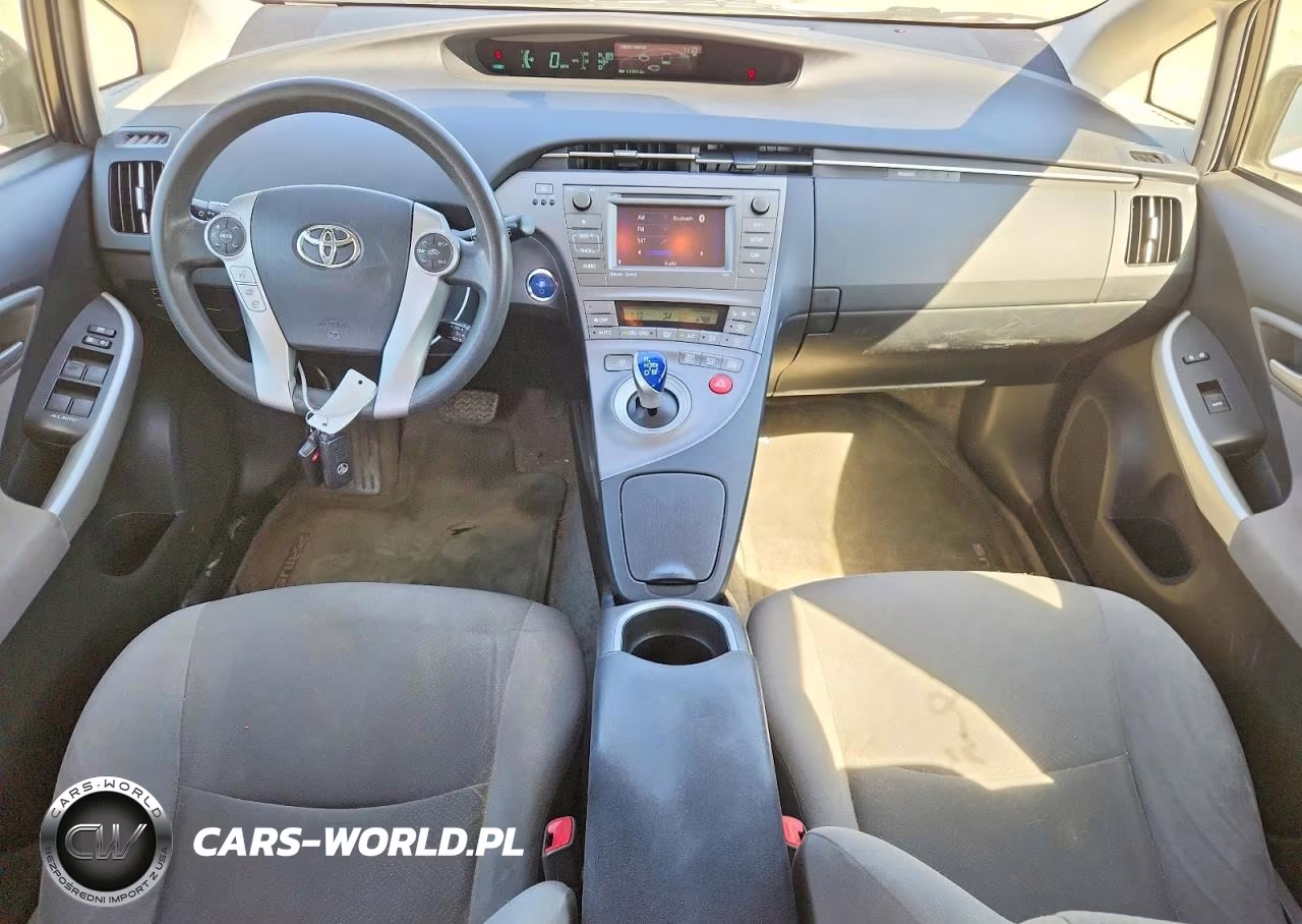 2013 Toyota Prius Three VIN:JTDKN3DU7D5658948 - 8