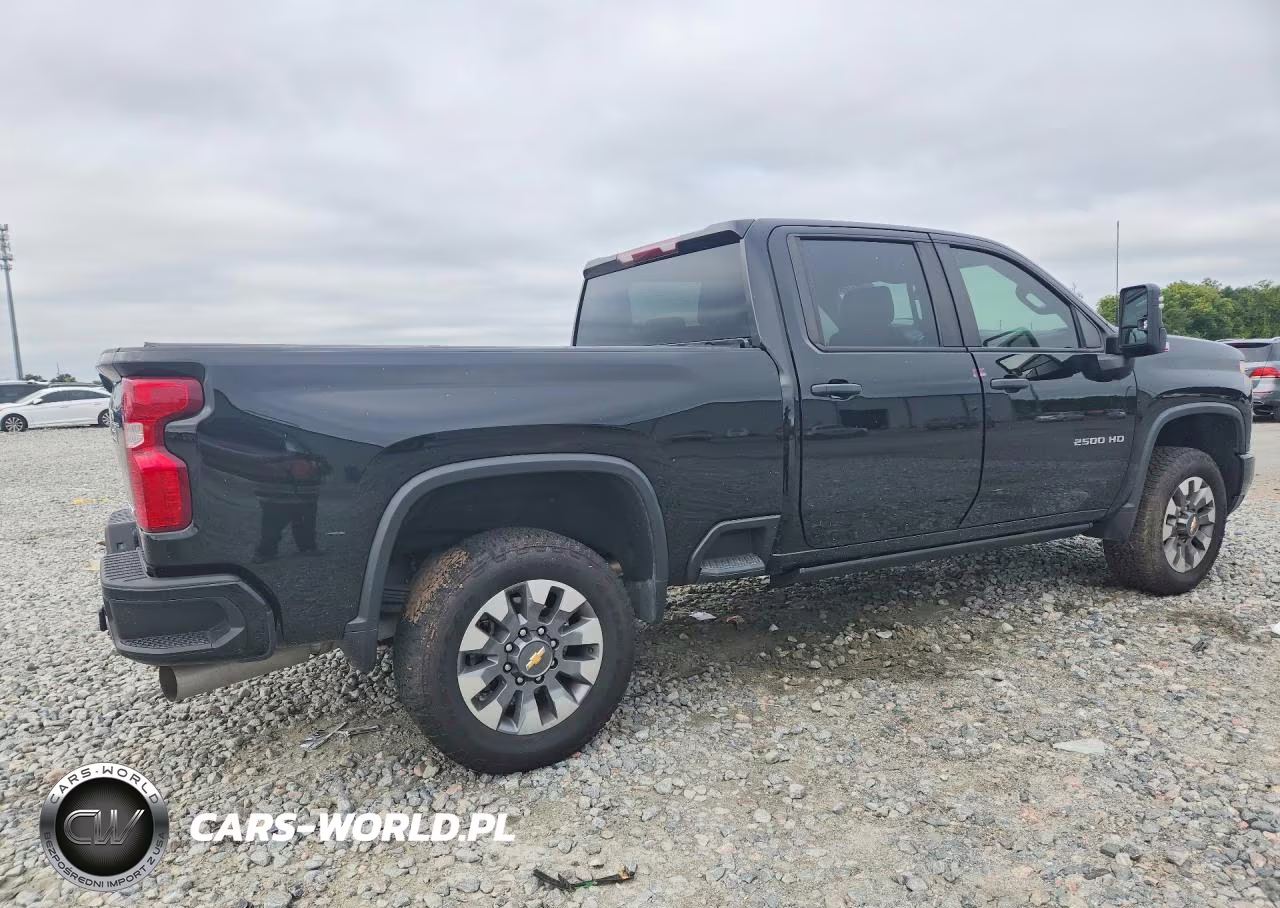 2025 Chevrolet Silverado K2500 Custom VIN:2GC4KMEY4S1101163 - 3