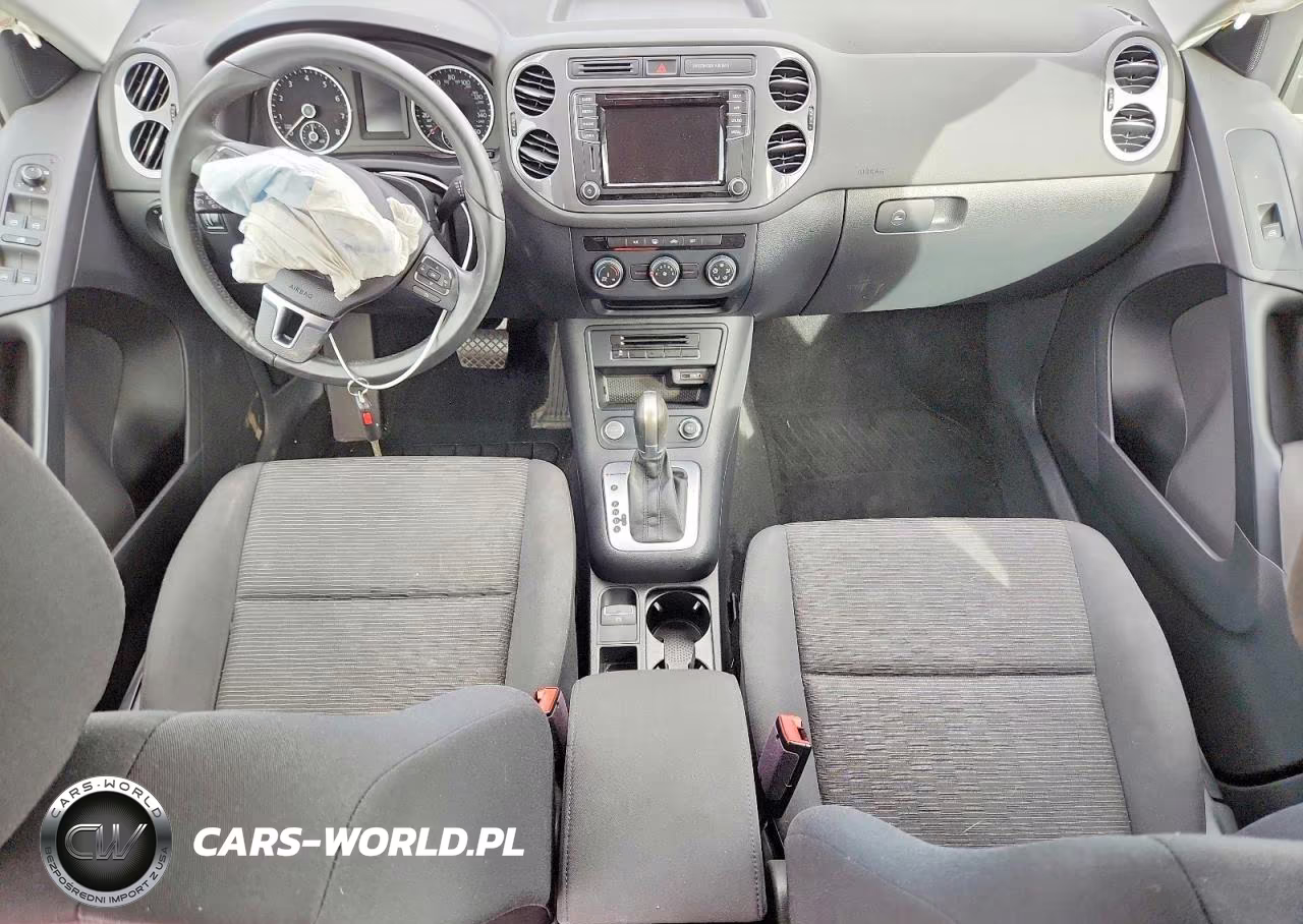2017 Volkswagen Tiguan S VIN:WVGBV7AX8HK053829 - 8