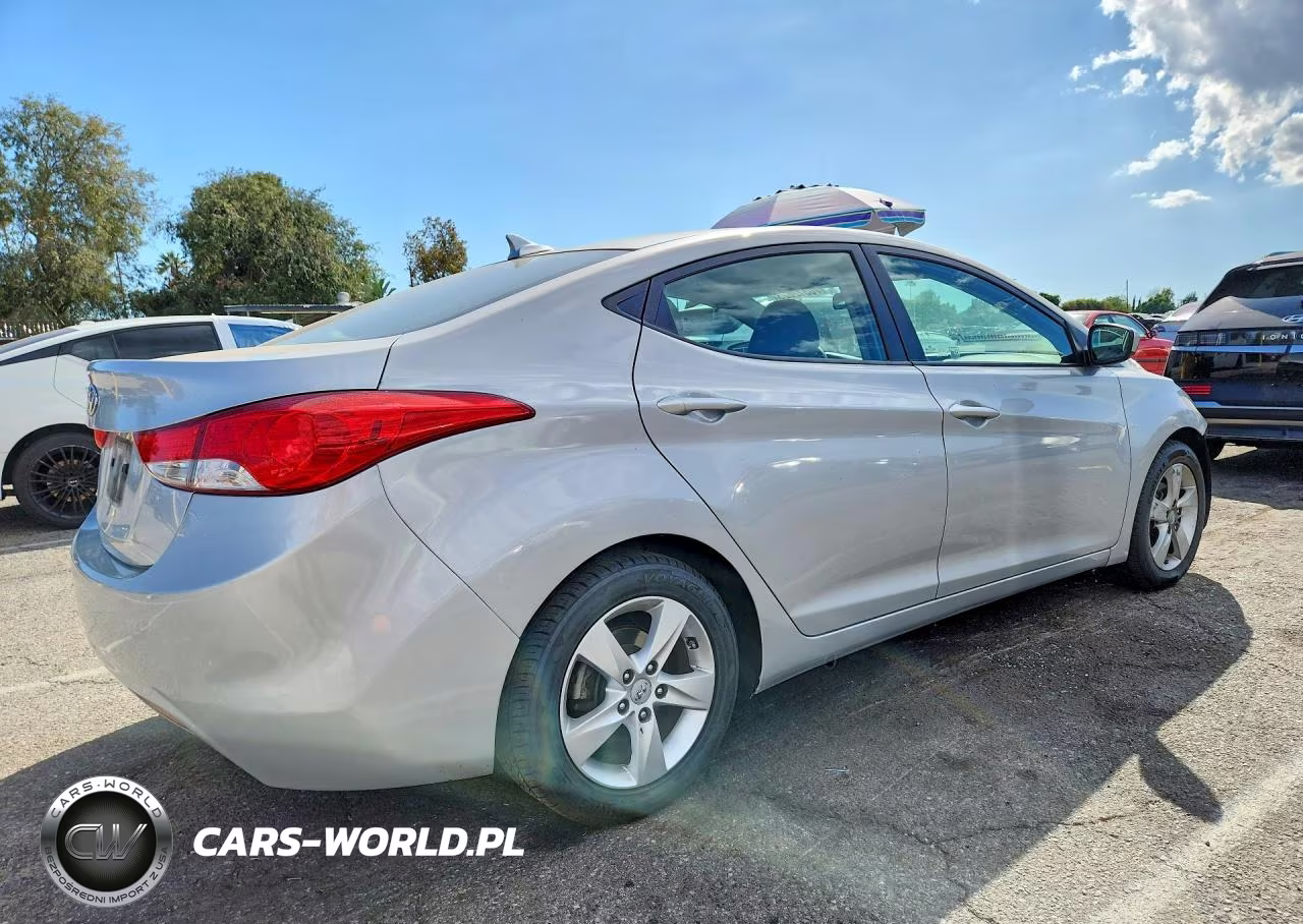 2012 Hyundai Elantra Gls VIN:KMHDH4AE8CU419945 - 3