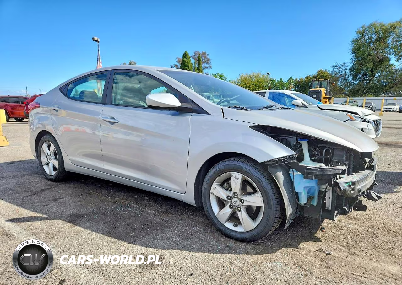 2012 Hyundai Elantra Gls VIN:KMHDH4AE8CU419945 - 4