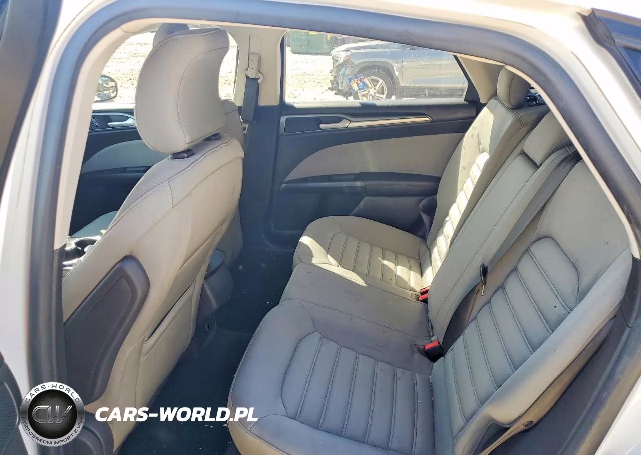 2015 Ford Fusion S VIN:3FA6P0G76FR299369 - 10